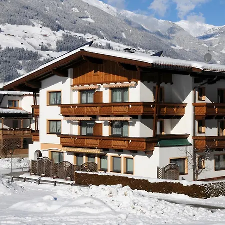 Ferienwohnungen Rahm Mayrhofen Pokoj fotografie