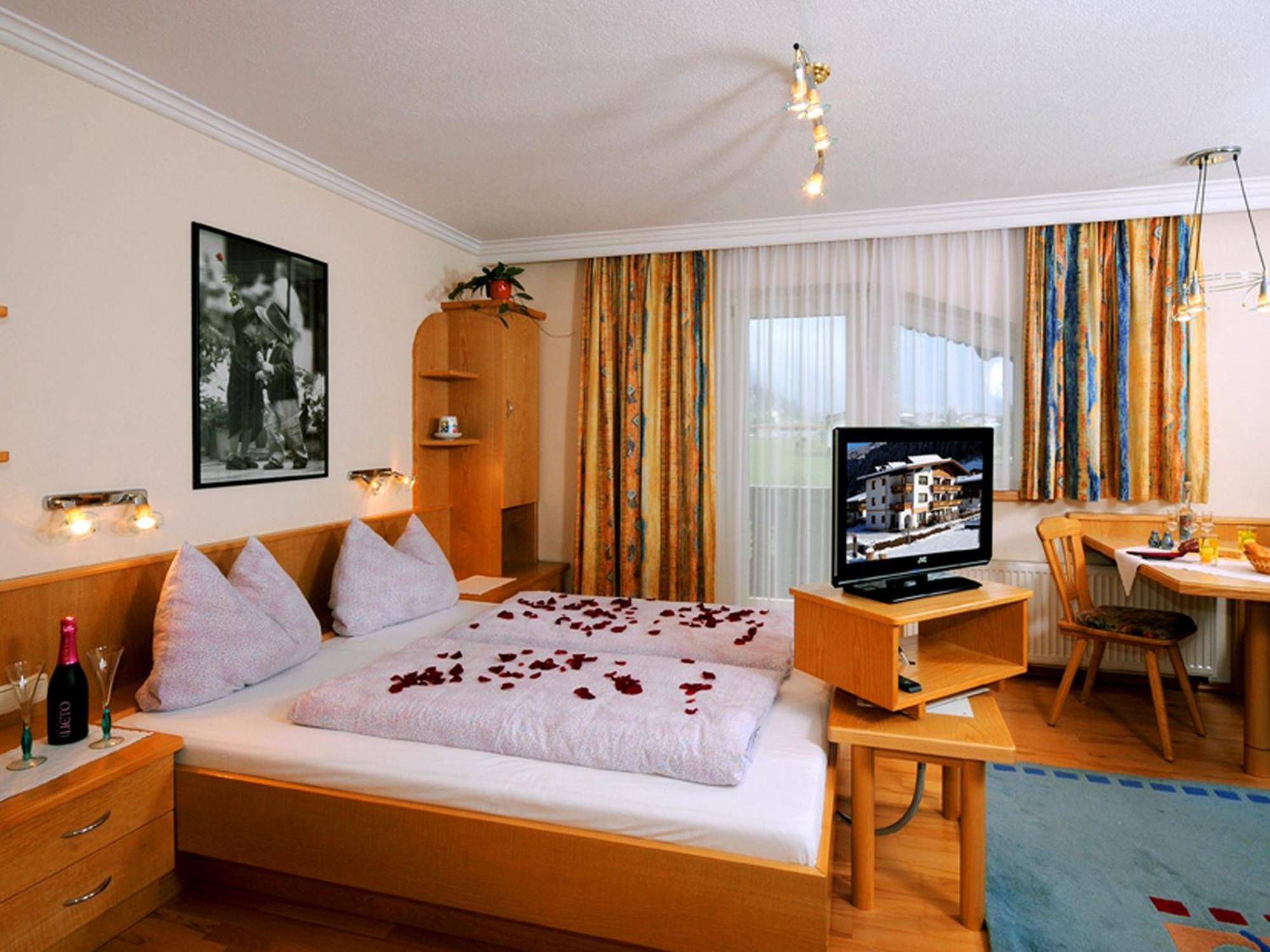 Rahm Apartment *